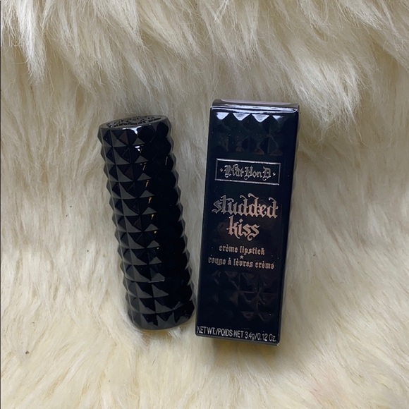 🌙Kat Von D “Poe” Studded Kiss Lipstick 🌙 - Picture 8 of 10